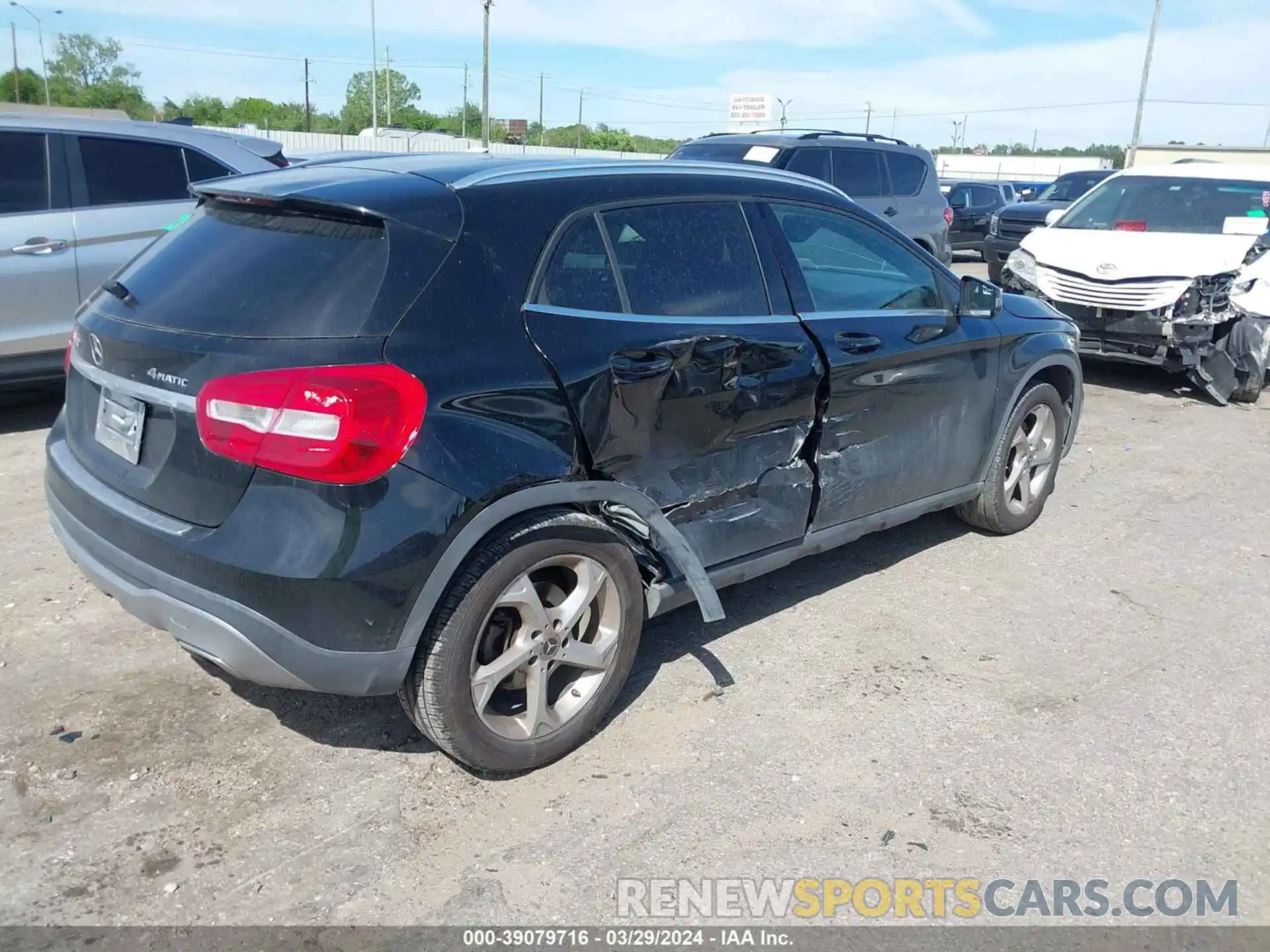 4 Photograph of a damaged car WDCTG4GB2KJ583797 MERCEDES-BENZ GLA 250 2019