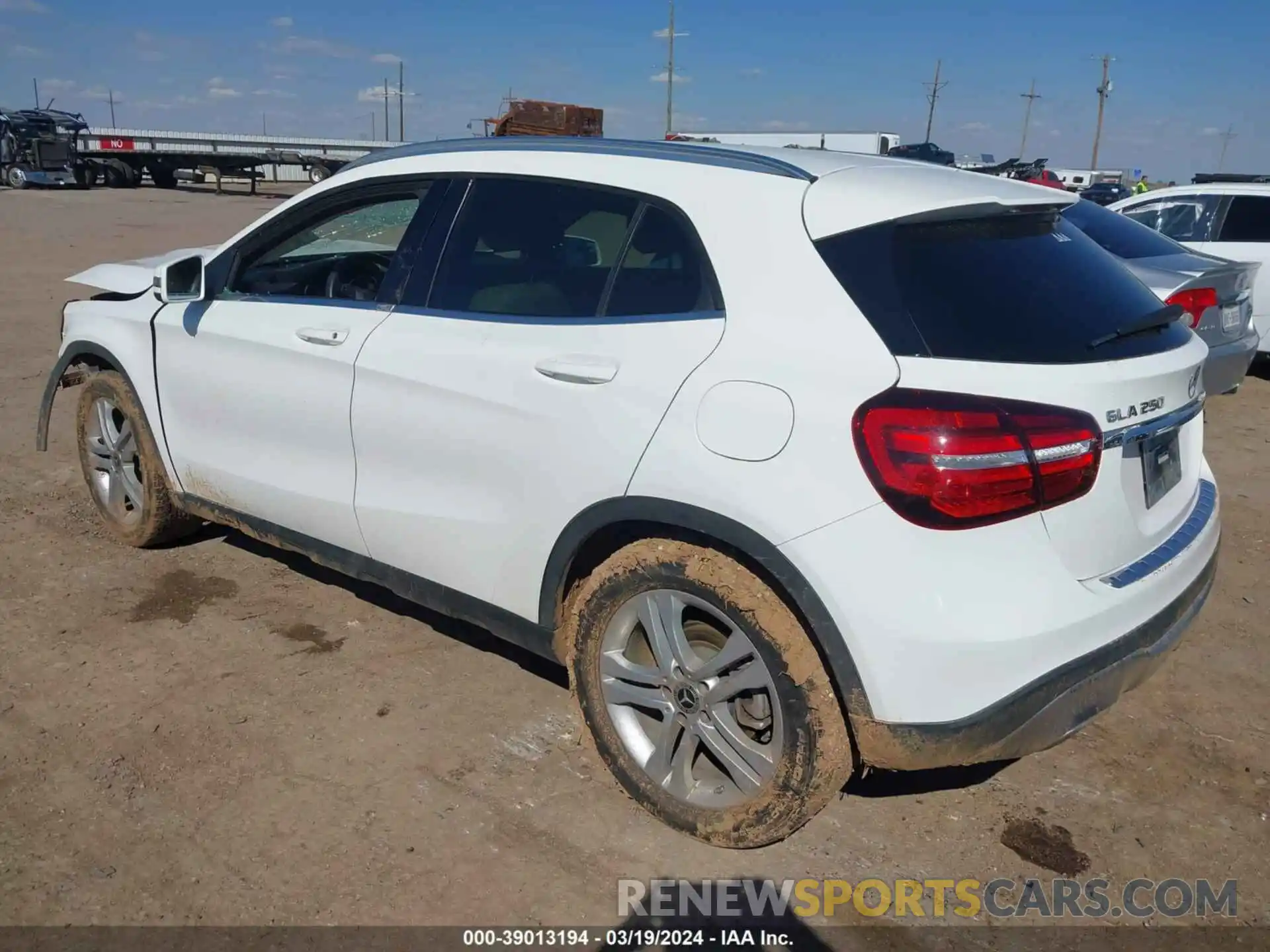 3 Photograph of a damaged car W1NTG4EB1LU029135 MERCEDES-BENZ GLA 250 2020