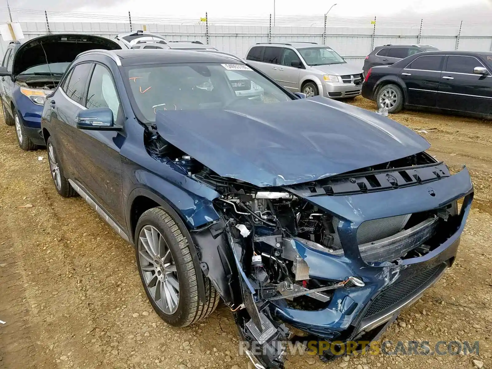 1 Photograph of a damaged car WDCTG4GB0KJ622371 MERCEDES-BENZ GLA 250 4M 2019