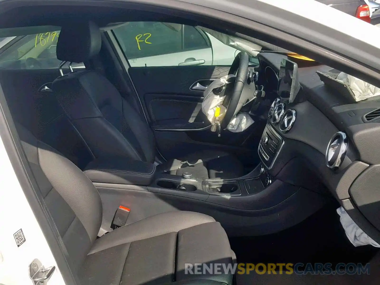 5 Photograph of a damaged car WDCTG4GB3KU002788 MERCEDES-BENZ GLA 250 4M 2019