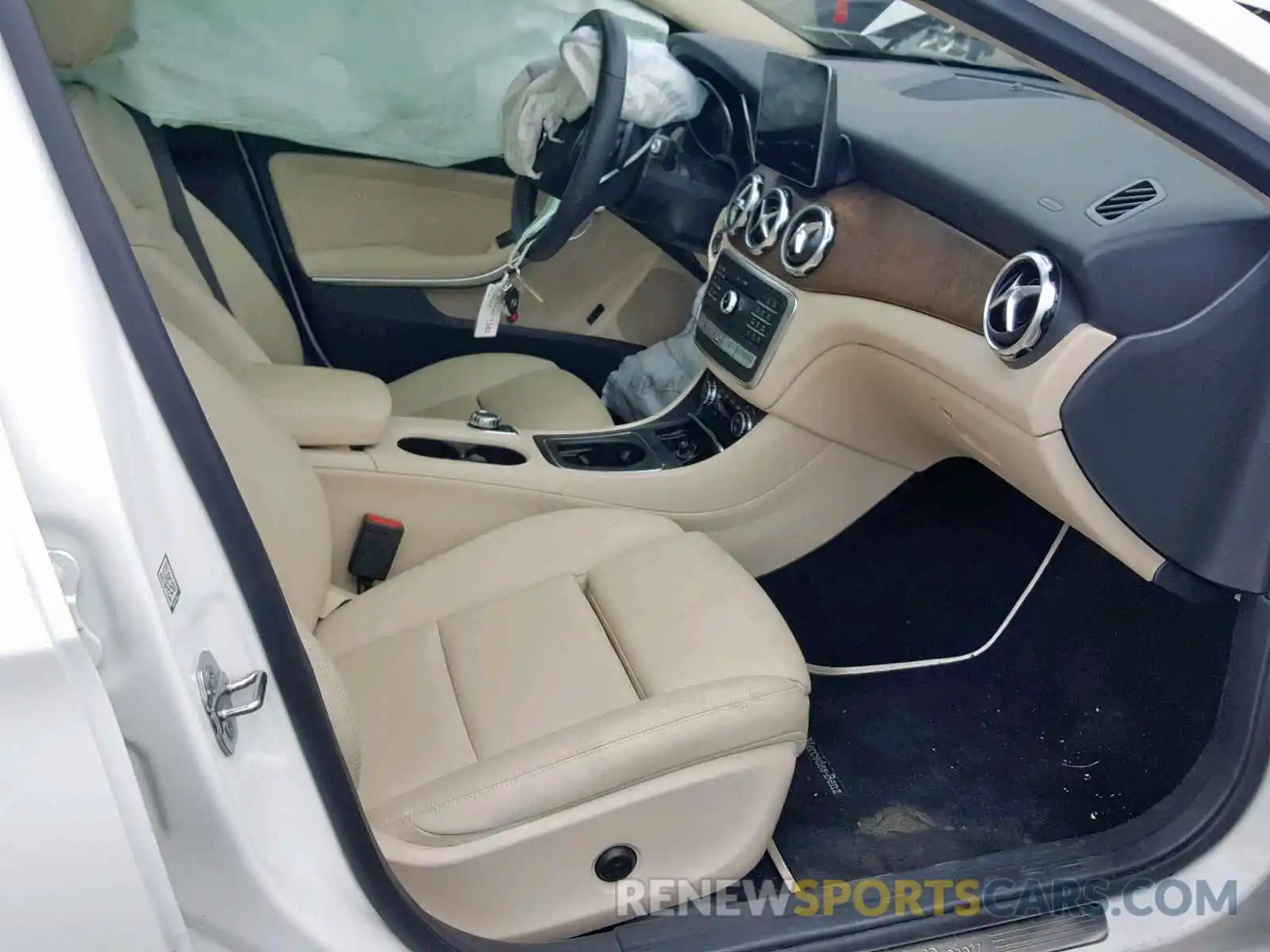 5 Photograph of a damaged car WDCTG4GB6KJ549832 MERCEDES-BENZ GLA 250 4M 2019