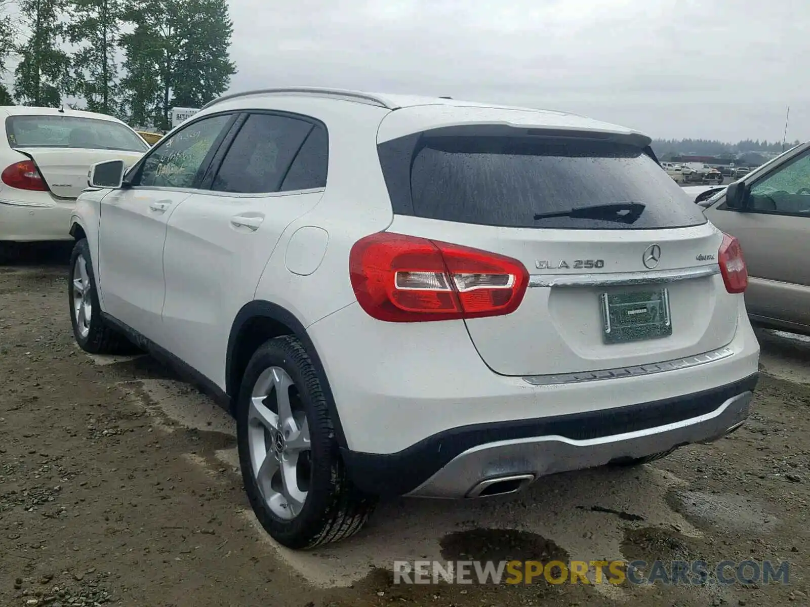 3 Photograph of a damaged car WDCTG4GB7KJ549483 MERCEDES-BENZ GLA 250 4M 2019