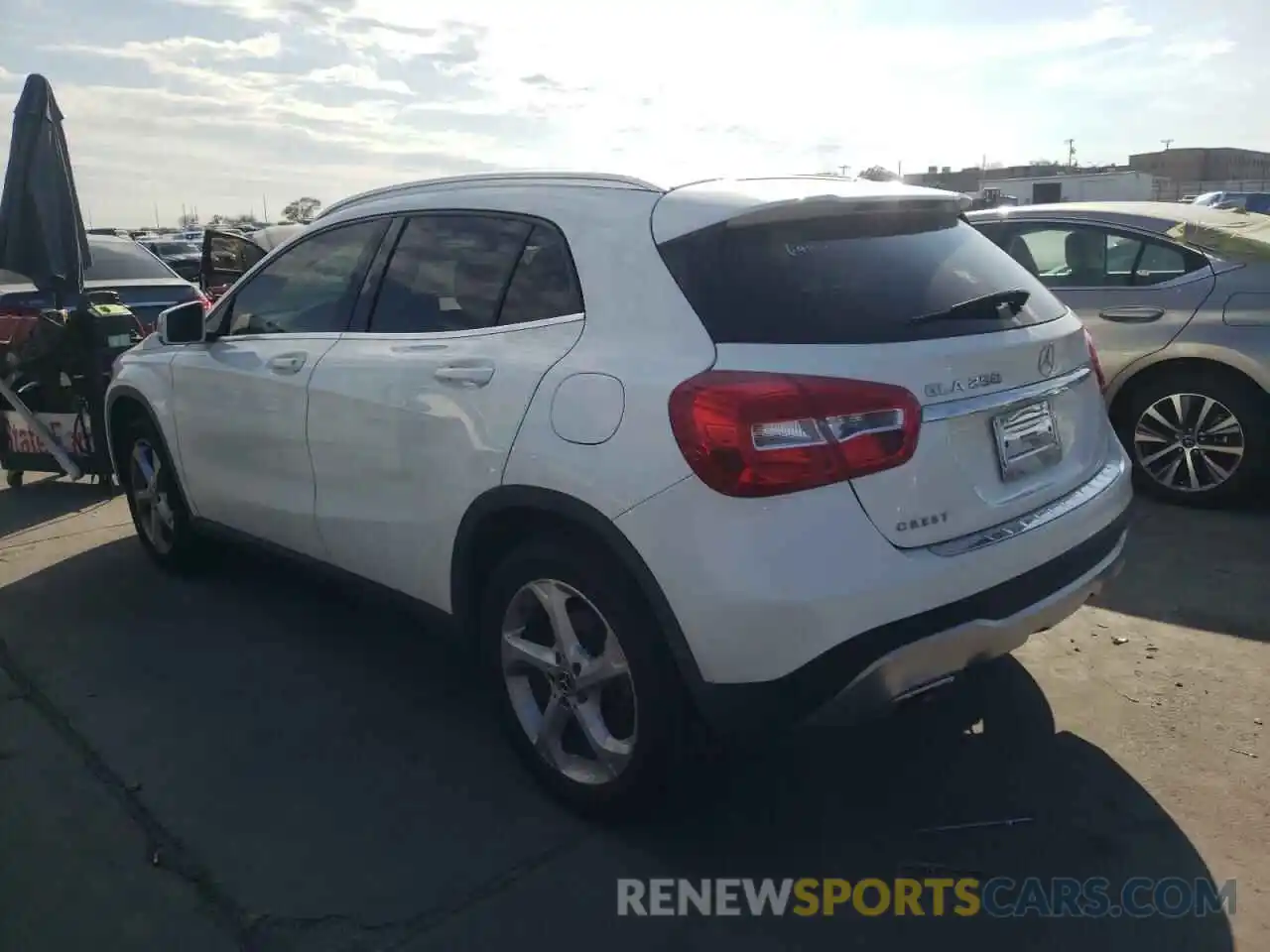 3 Photograph of a damaged car WDCTG4EB0KU003447 MERCEDES-BENZ GLA-CLASS 2019