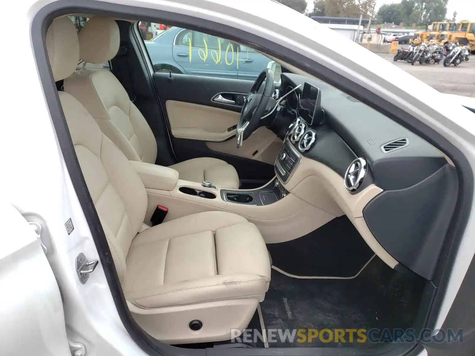 5 Photograph of a damaged car WDCTG4EB1KU001089 MERCEDES-BENZ GLA-CLASS 2019