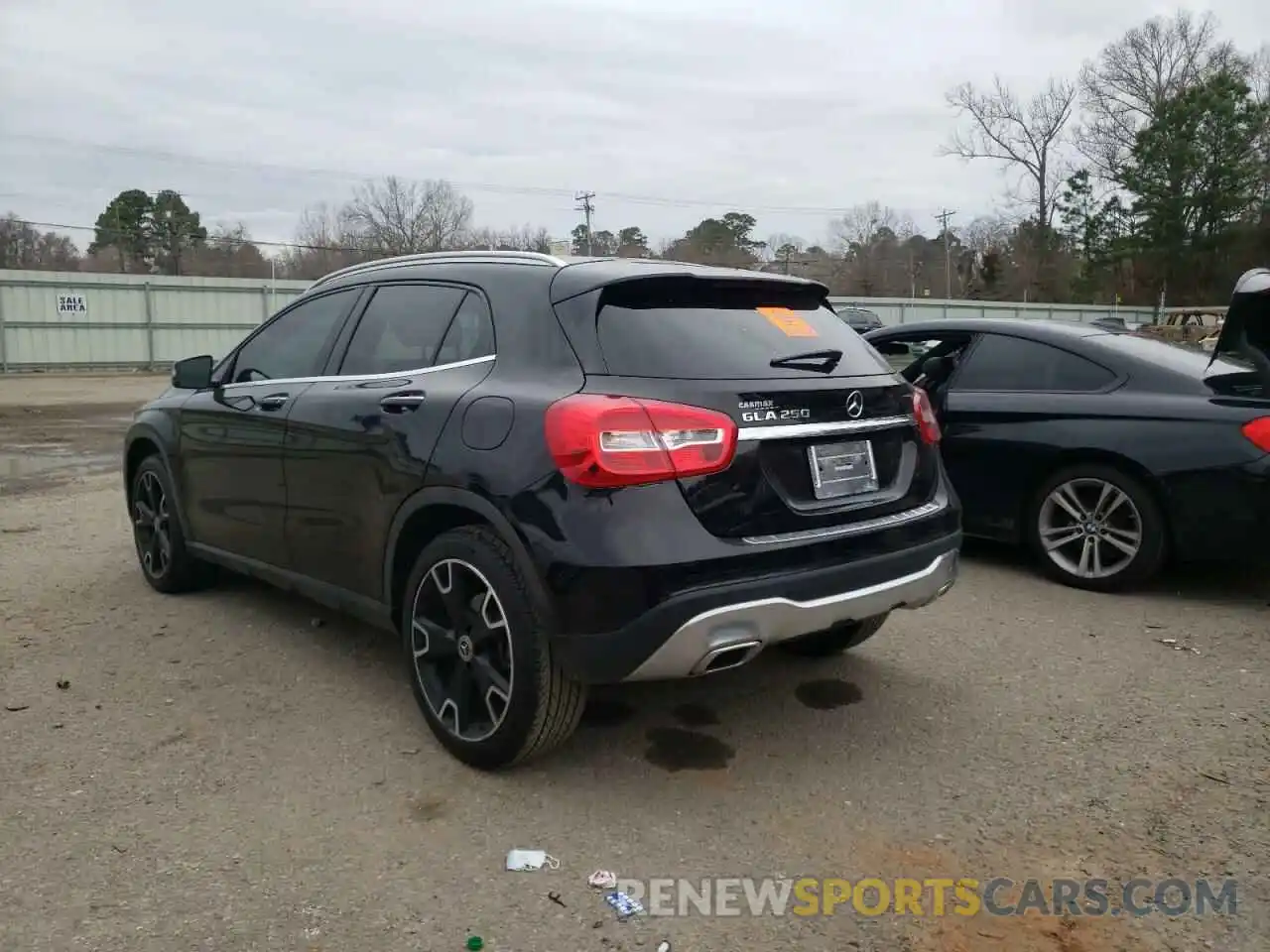 3 Photograph of a damaged car WDCTG4EB1KU002176 MERCEDES-BENZ GLA-CLASS 2019