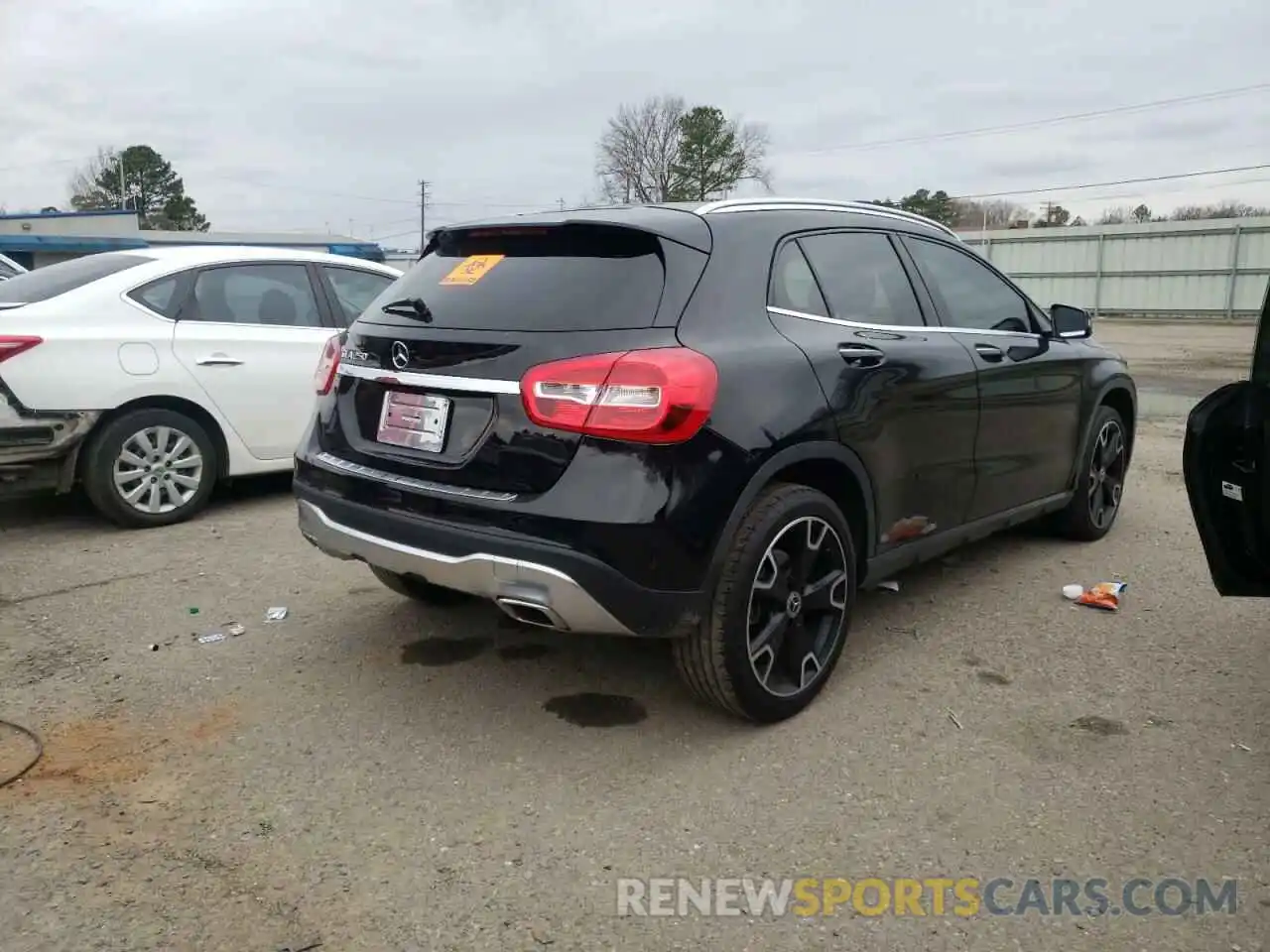 4 Photograph of a damaged car WDCTG4EB1KU002176 MERCEDES-BENZ GLA-CLASS 2019