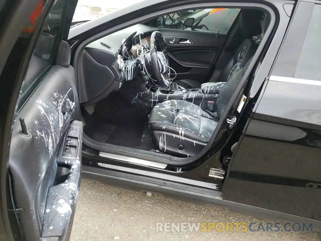 9 Photograph of a damaged car WDCTG4EB1KU002176 MERCEDES-BENZ GLA-CLASS 2019