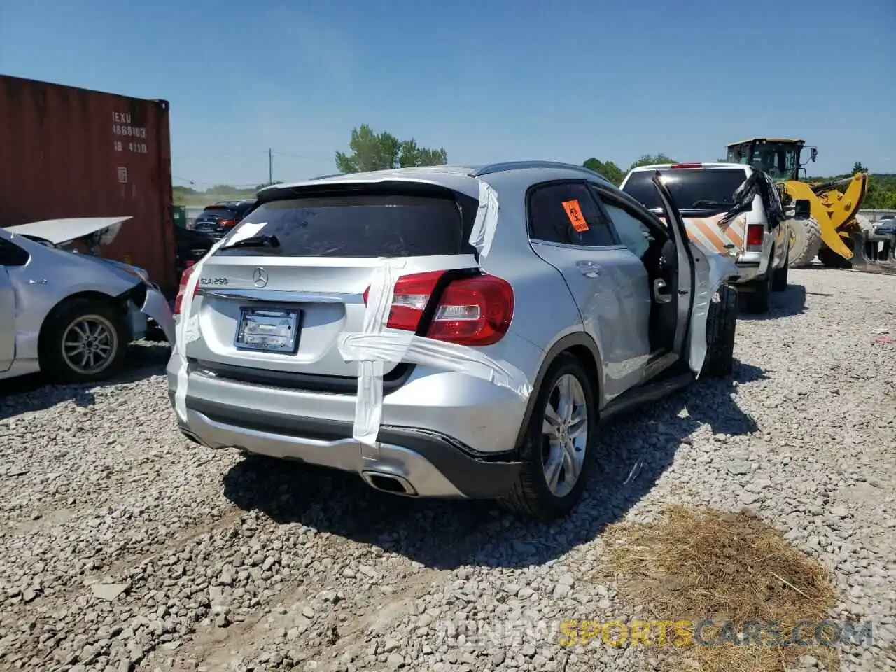 4 Photograph of a damaged car WDCTG4EB1KU009712 MERCEDES-BENZ GLA-CLASS 2019