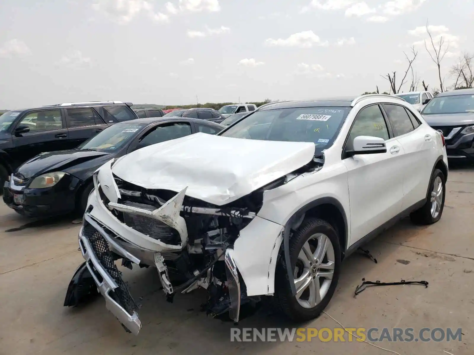 2 Фотография поврежденного автомобиля WDCTG4EB1KU020872 MERCEDES-BENZ GLA-CLASS 2019