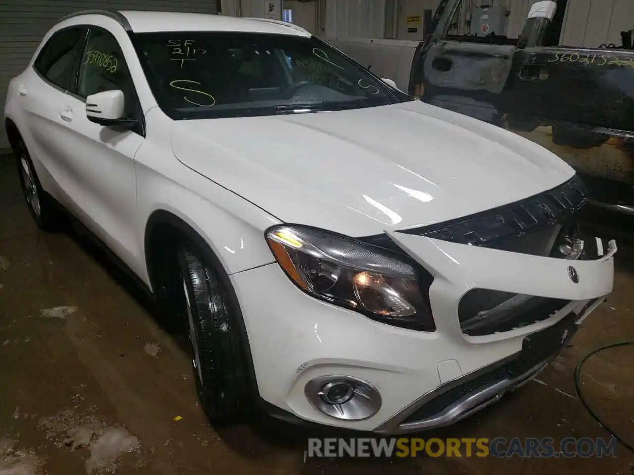 1 Photograph of a damaged car WDCTG4EB2KU008472 MERCEDES-BENZ GLA-CLASS 2019