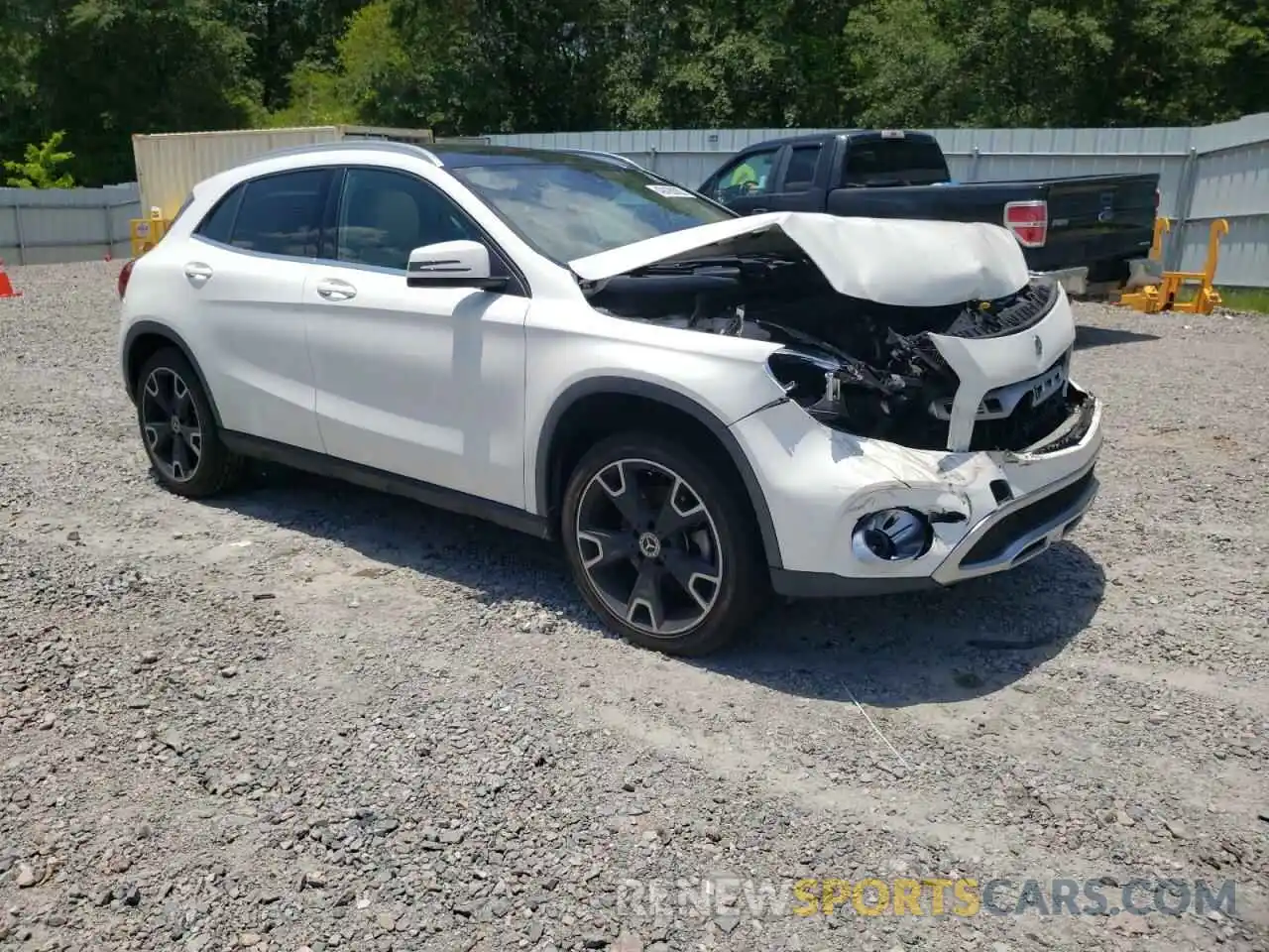 1 Photograph of a damaged car WDCTG4EB2KU013204 MERCEDES-BENZ GLA-CLASS 2019