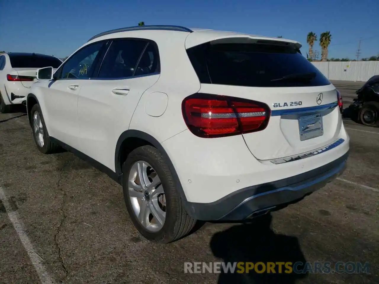 3 Photograph of a damaged car WDCTG4EB2KU015843 MERCEDES-BENZ GLA-CLASS 2019