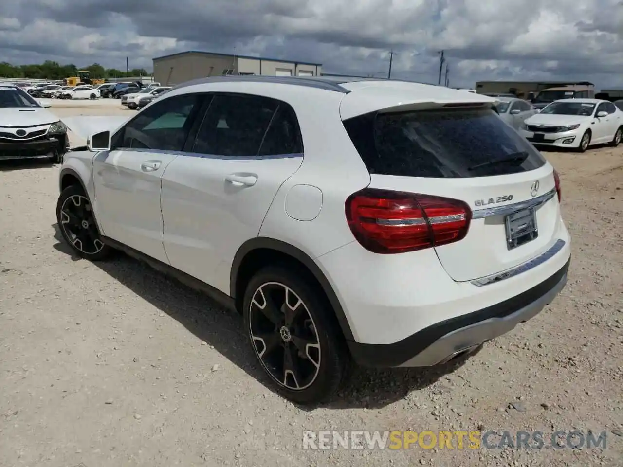 3 Photograph of a damaged car WDCTG4EB3KJ554019 MERCEDES-BENZ GLA-CLASS 2019