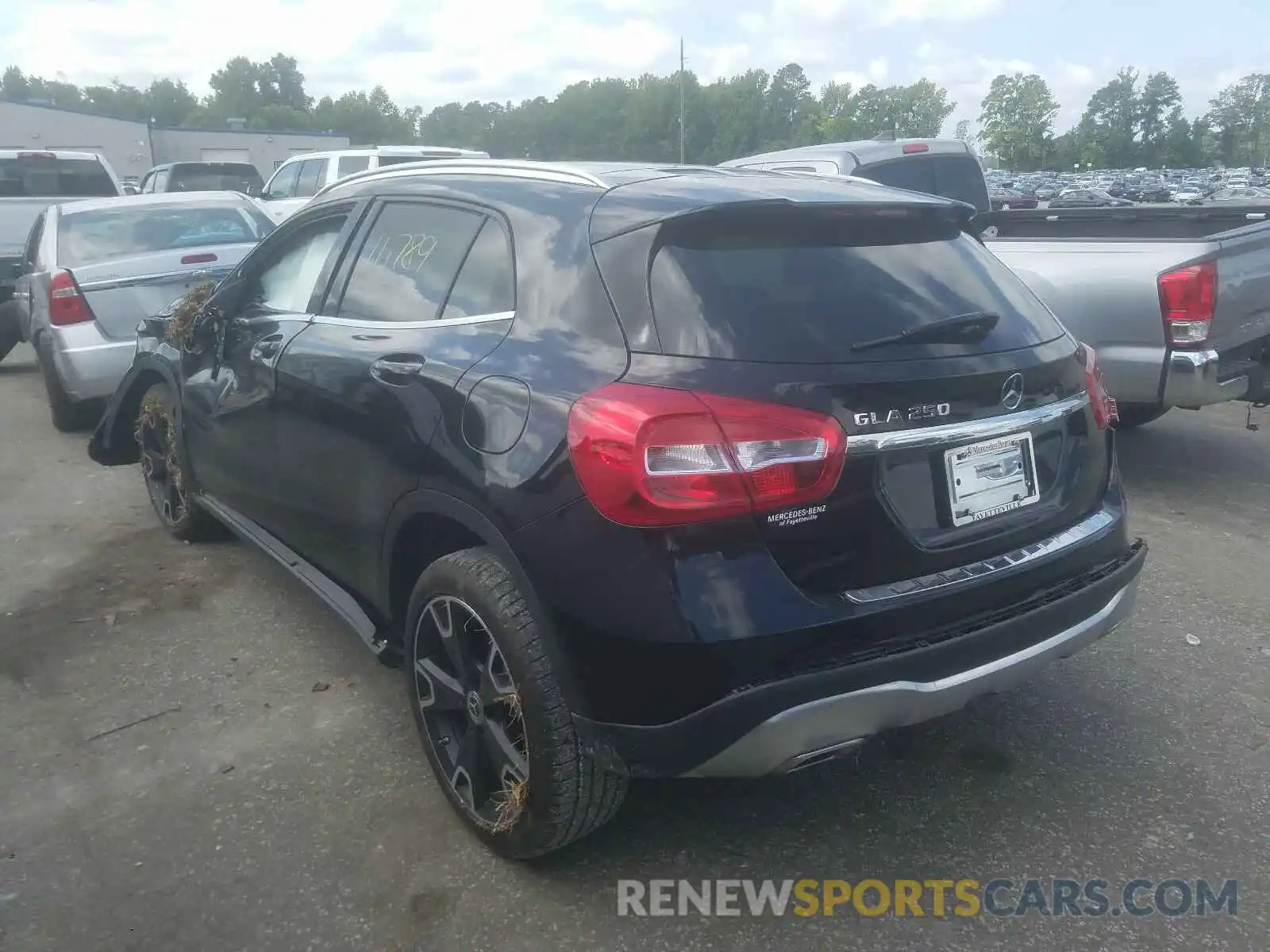 3 Photograph of a damaged car WDCTG4EB3KU012496 MERCEDES-BENZ GLA-CLASS 2019