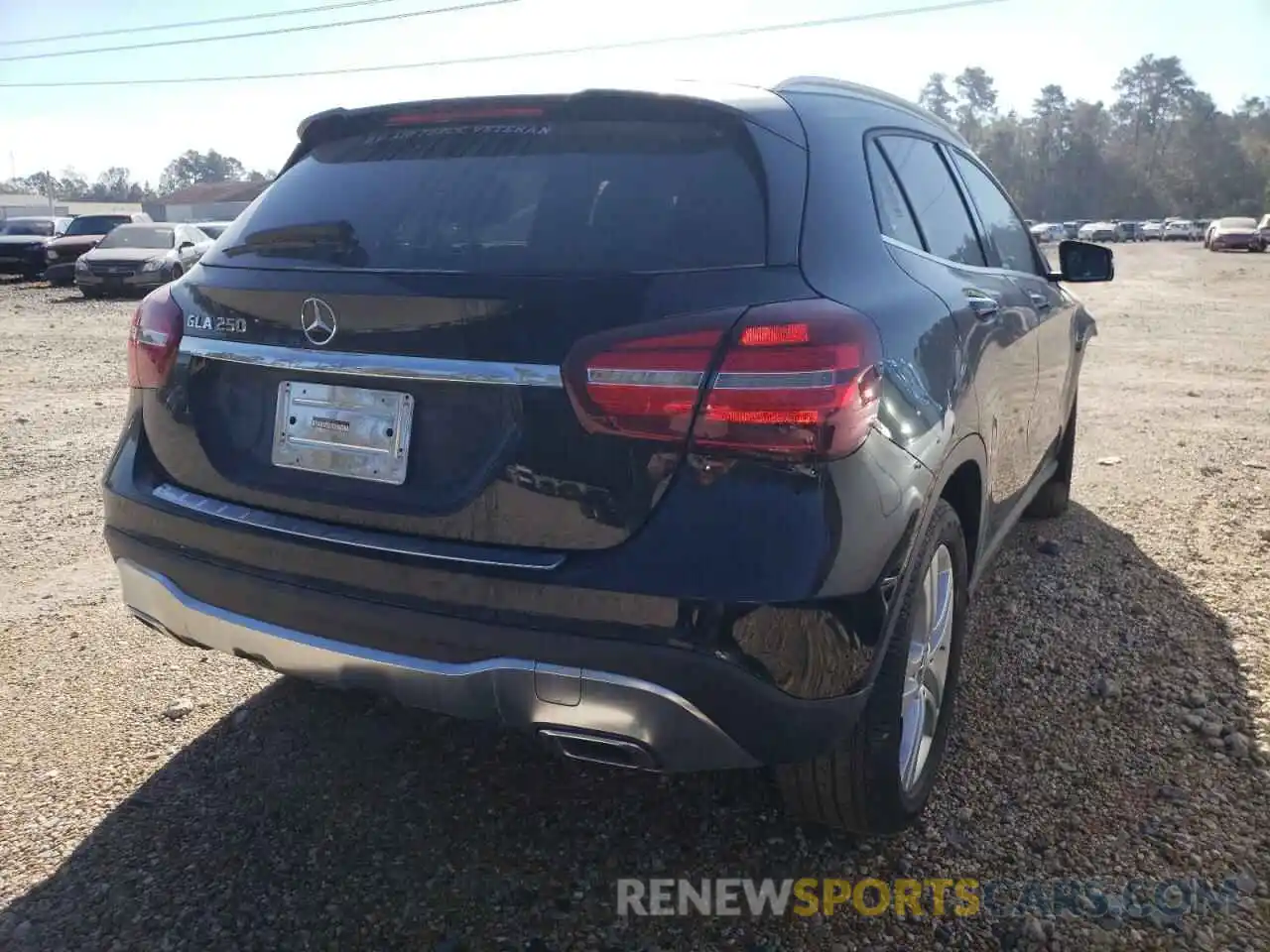 4 Photograph of a damaged car WDCTG4EB3KU015821 MERCEDES-BENZ GLA-CLASS 2019