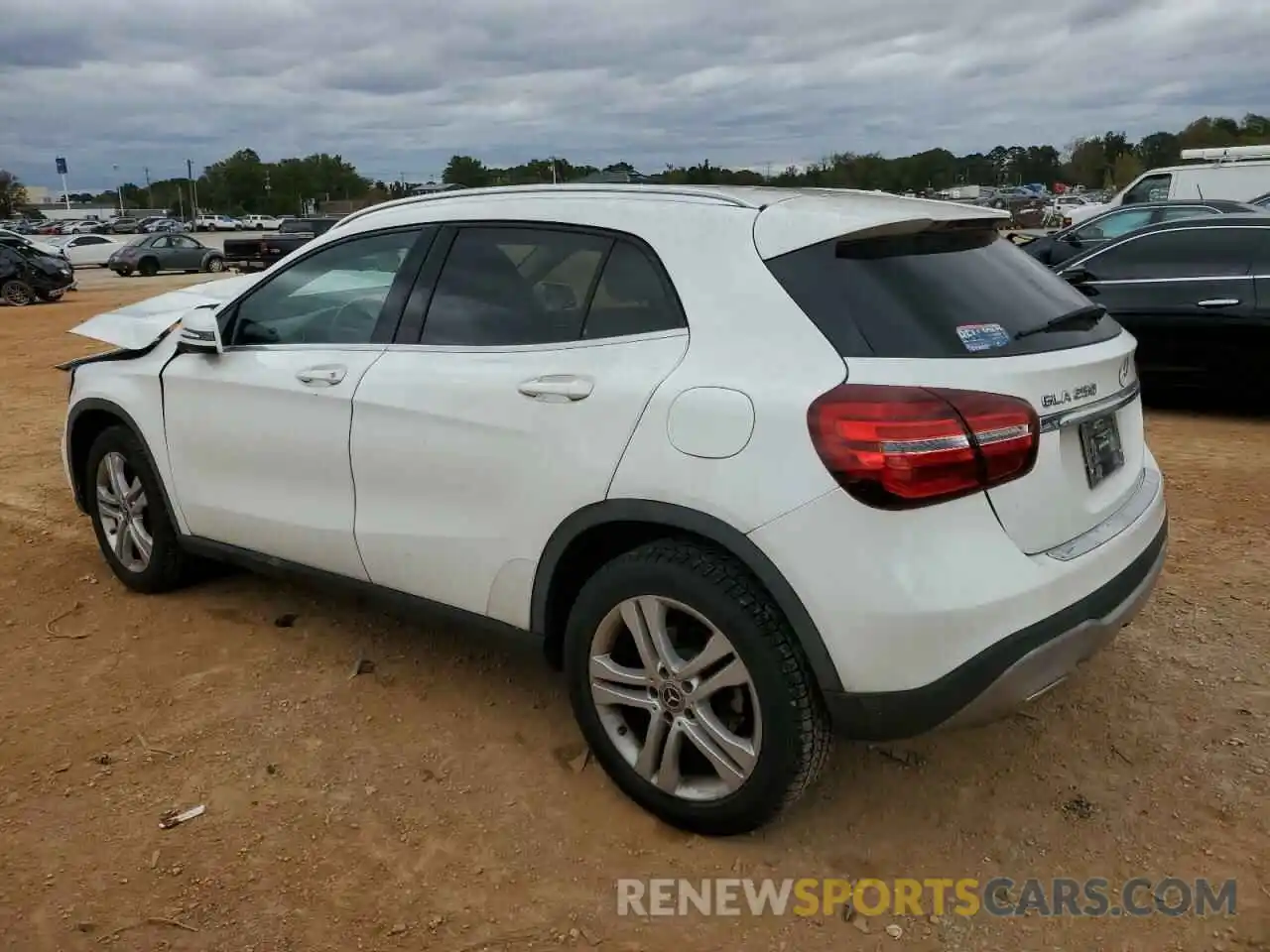 2 Photograph of a damaged car WDCTG4EB4KJ550030 MERCEDES-BENZ GLA-CLASS 2019