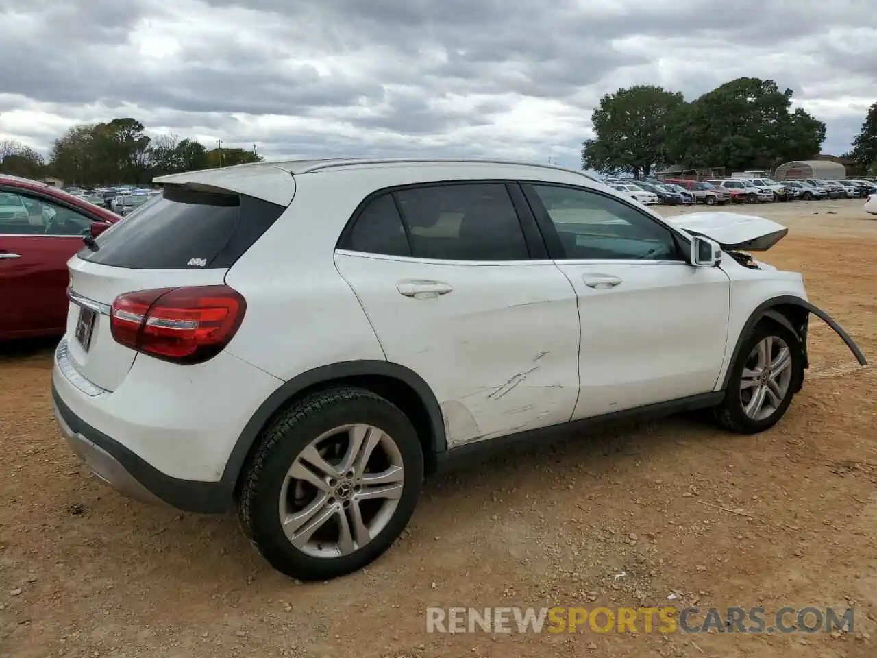 3 Photograph of a damaged car WDCTG4EB4KJ550030 MERCEDES-BENZ GLA-CLASS 2019