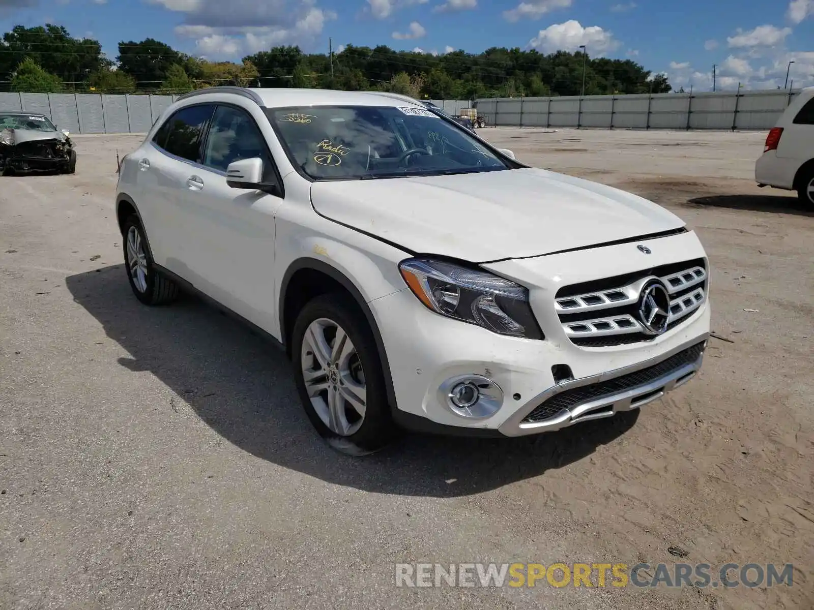 1 Photograph of a damaged car WDCTG4EB4KJ576966 MERCEDES-BENZ GLA-CLASS 2019