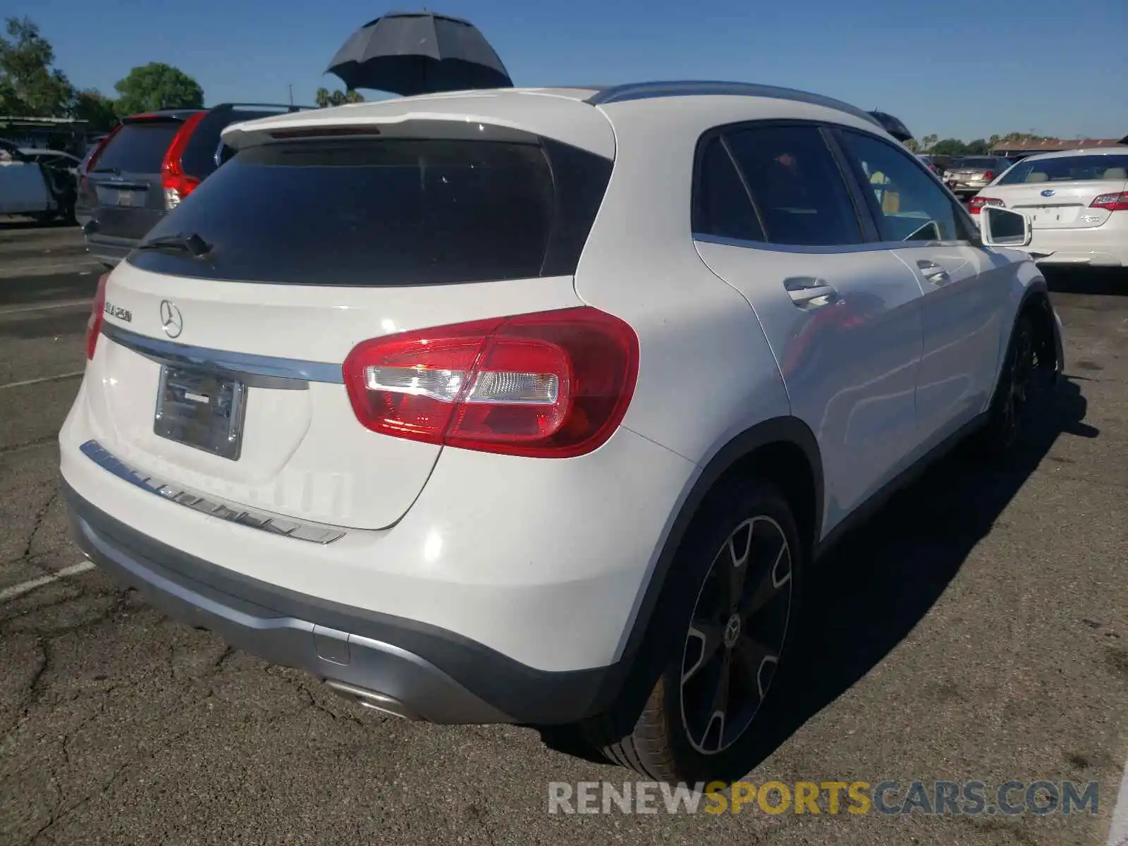 4 Photograph of a damaged car WDCTG4EB4KU012930 MERCEDES-BENZ GLA-CLASS 2019