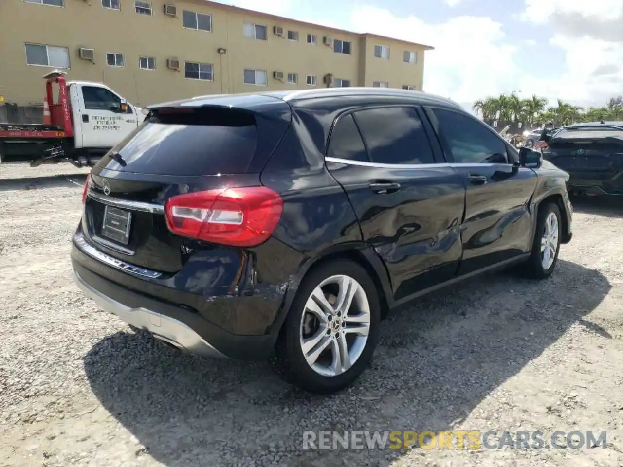 4 Photograph of a damaged car WDCTG4EB4KU013334 MERCEDES-BENZ GLA-CLASS 2019