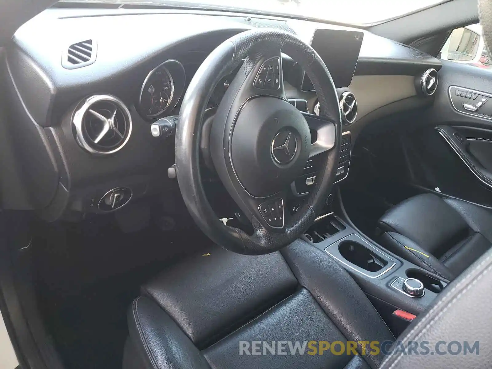 9 Photograph of a damaged car WDCTG4EB5KU000351 MERCEDES-BENZ GLA-CLASS 2019