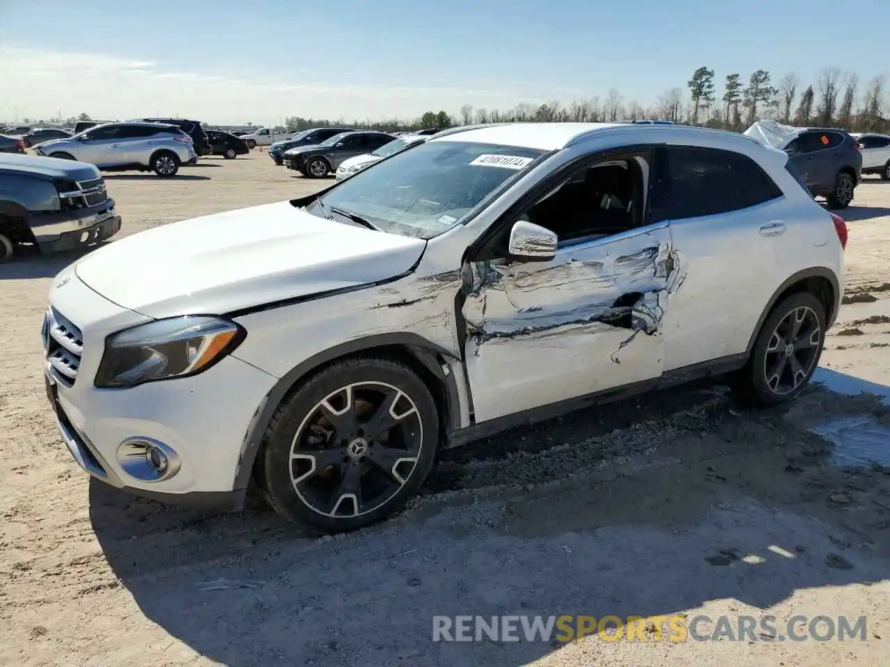 1 Photograph of a damaged car WDCTG4EB5KU005405 MERCEDES-BENZ GLA-CLASS 2019