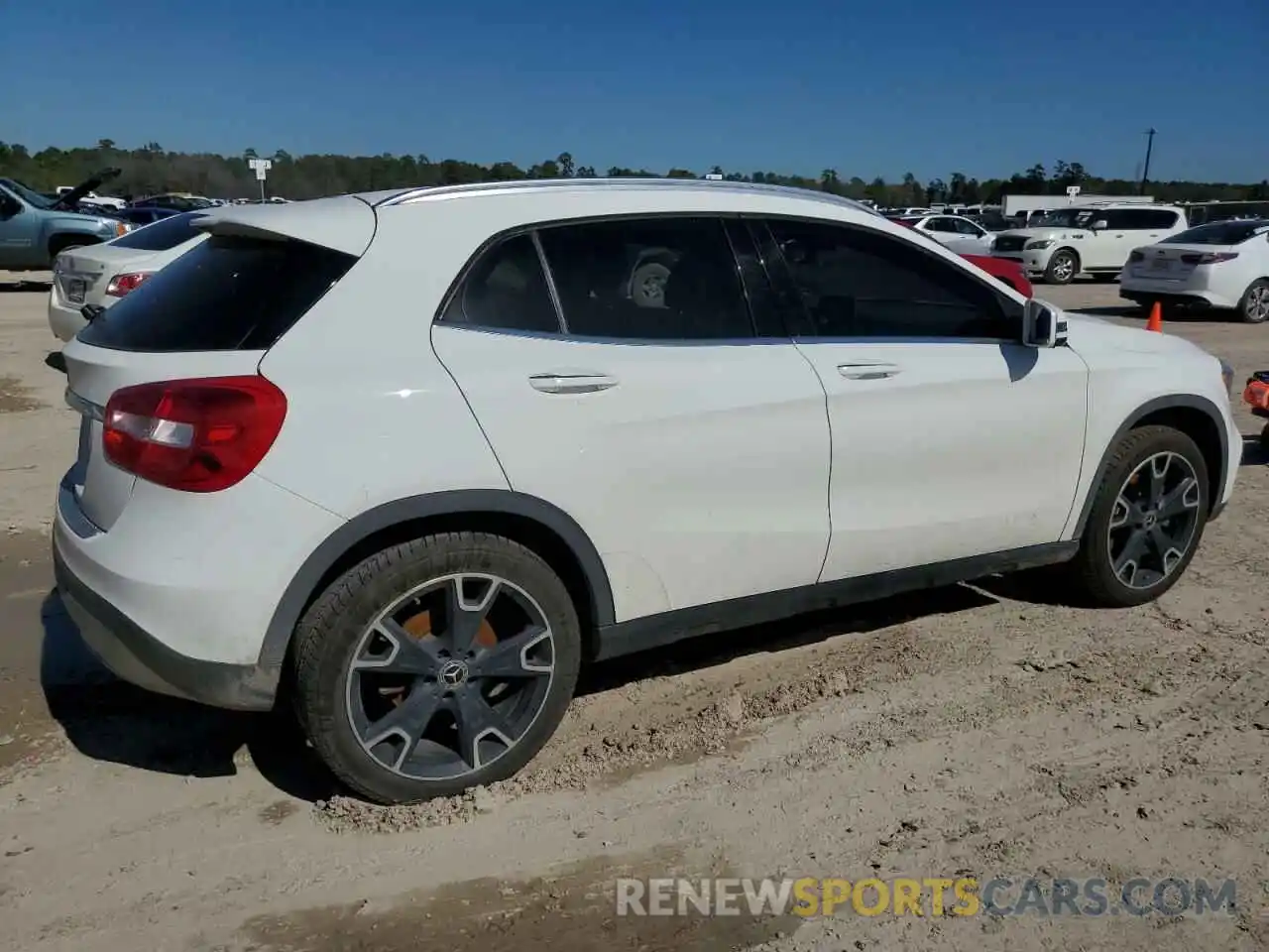 3 Photograph of a damaged car WDCTG4EB5KU005405 MERCEDES-BENZ GLA-CLASS 2019