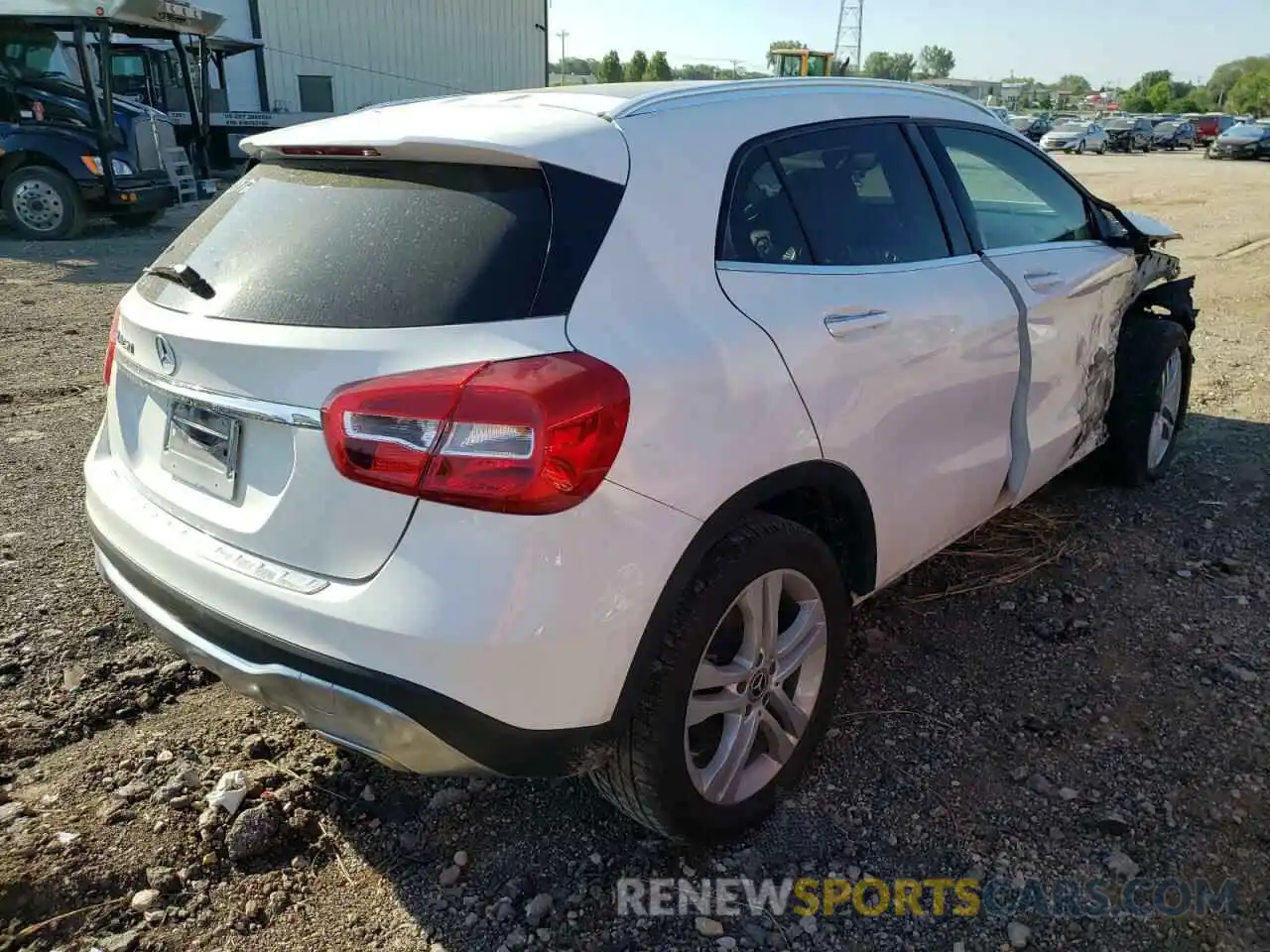 4 Photograph of a damaged car WDCTG4EB5KU009356 MERCEDES-BENZ GLA-CLASS 2019