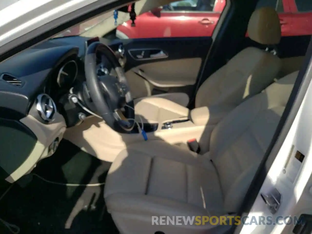 5 Photograph of a damaged car WDCTG4EB5KU009356 MERCEDES-BENZ GLA-CLASS 2019