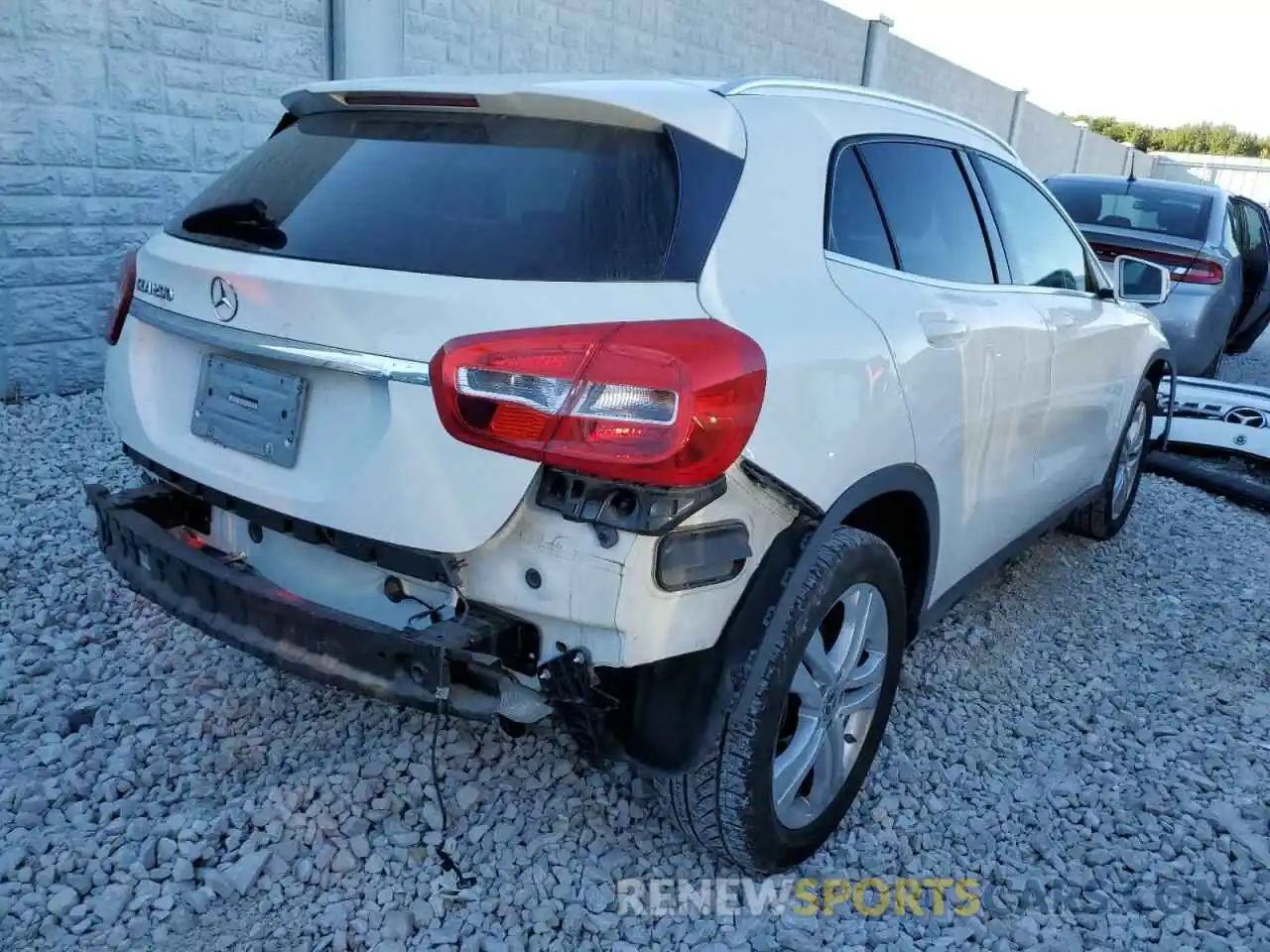 4 Photograph of a damaged car WDCTG4EB5KU012130 MERCEDES-BENZ GLA-CLASS 2019