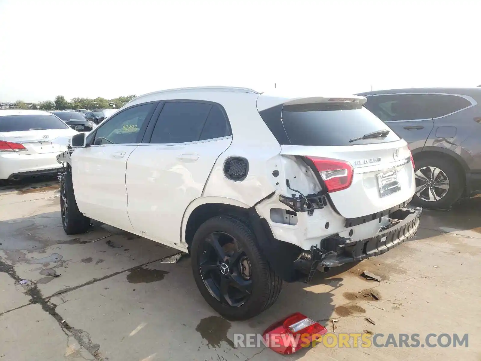 3 Photograph of a damaged car WDCTG4EB6KJ549235 MERCEDES-BENZ GLA-CLASS 2019