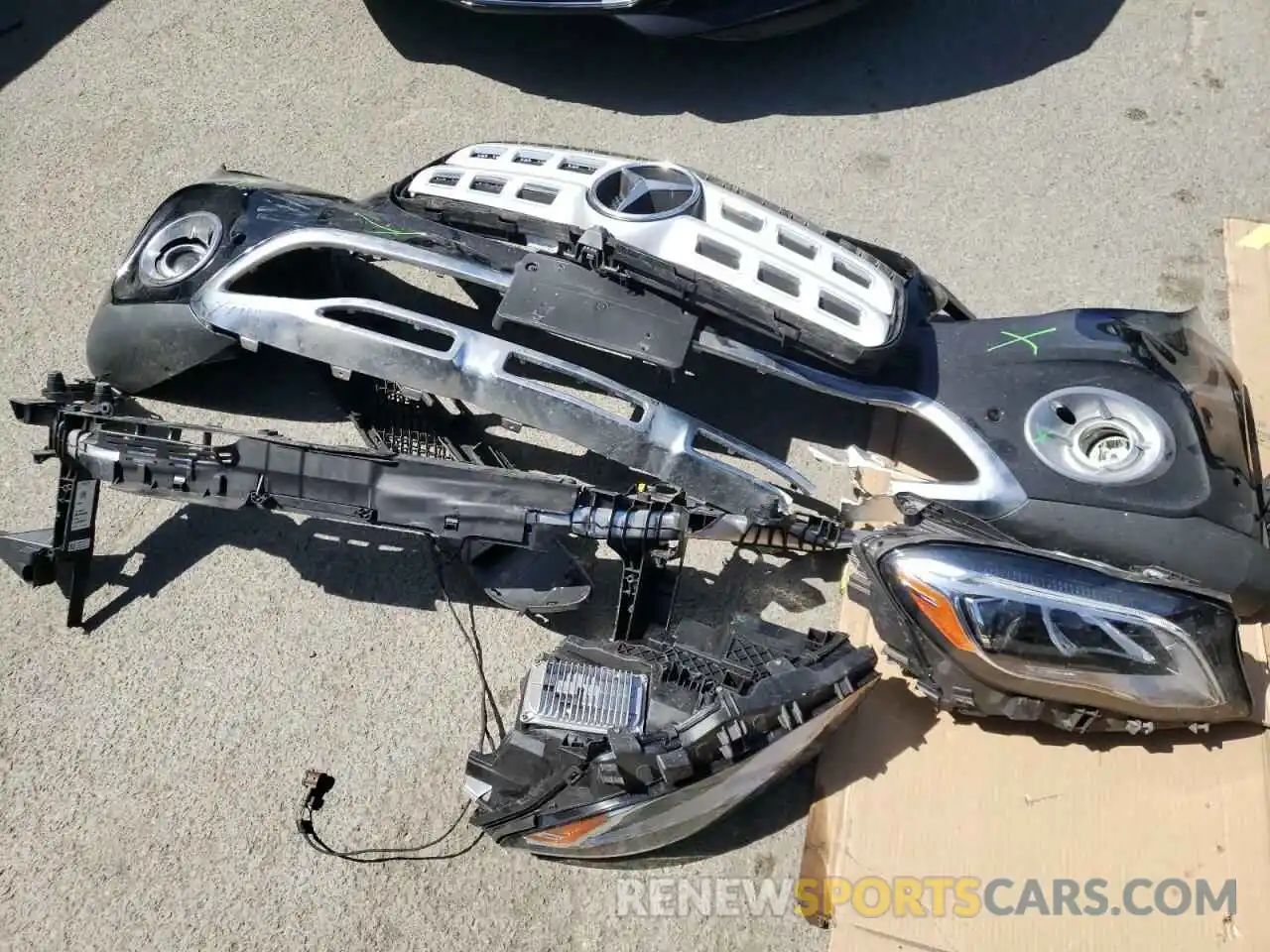 9 Photograph of a damaged car WDCTG4EB7KU010010 MERCEDES-BENZ GLA-CLASS 2019