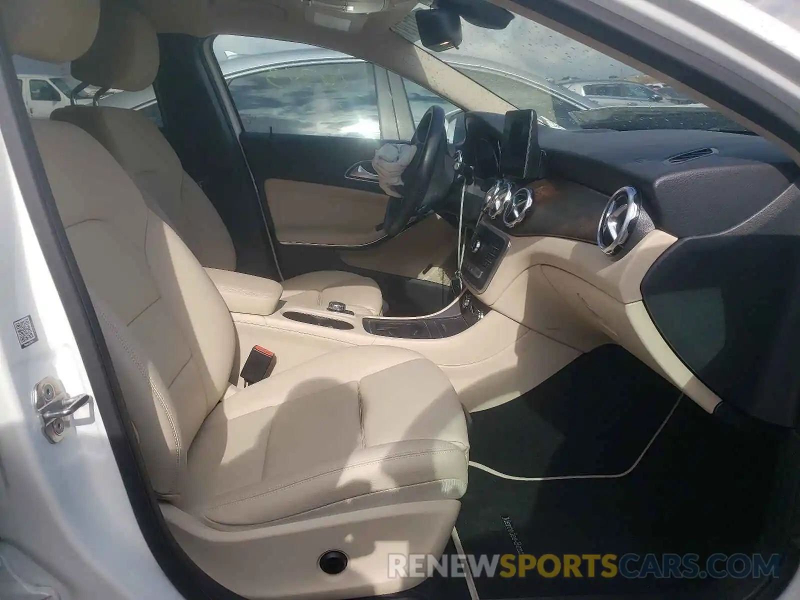 5 Photograph of a damaged car WDCTG4EB8KU006547 MERCEDES-BENZ GLA-CLASS 2019