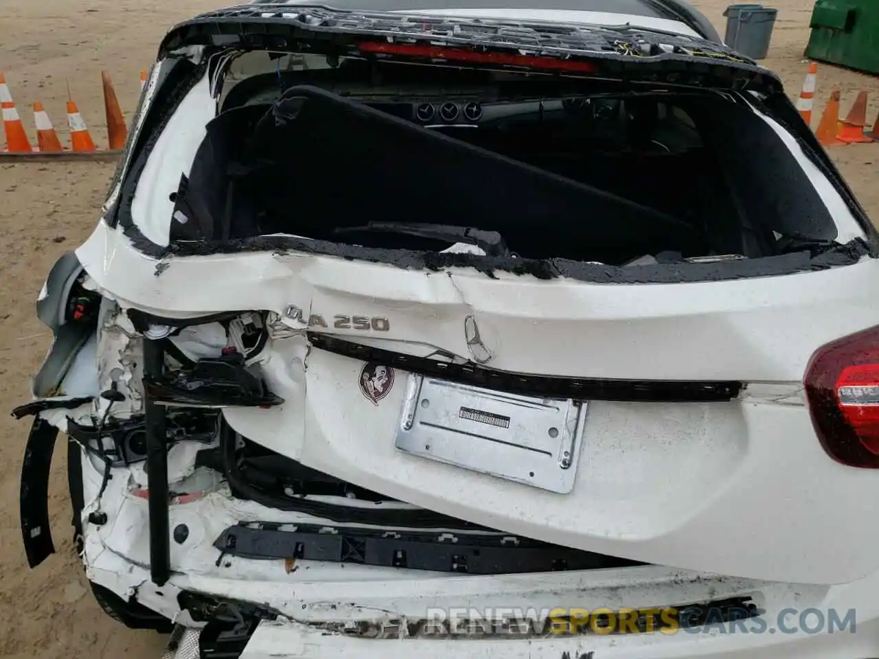 9 Photograph of a damaged car WDCTG4EB8KU008444 MERCEDES-BENZ GLA-CLASS 2019