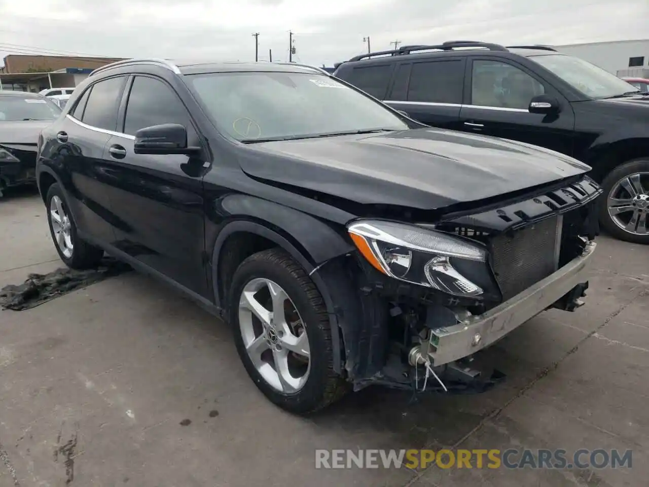 1 Photograph of a damaged car WDCTG4EB9KJ551948 MERCEDES-BENZ GLA-CLASS 2019