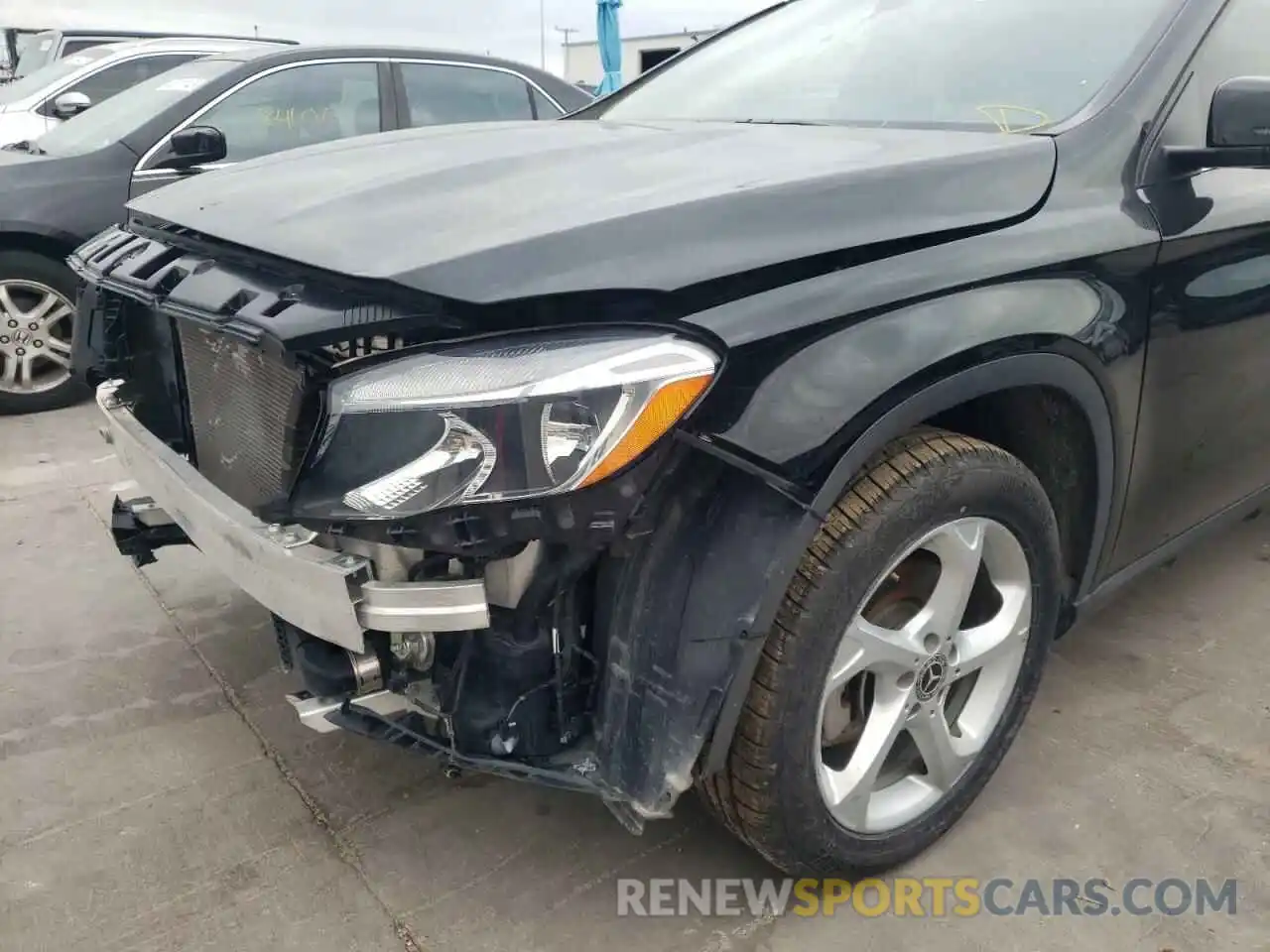 10 Photograph of a damaged car WDCTG4EB9KJ551948 MERCEDES-BENZ GLA-CLASS 2019