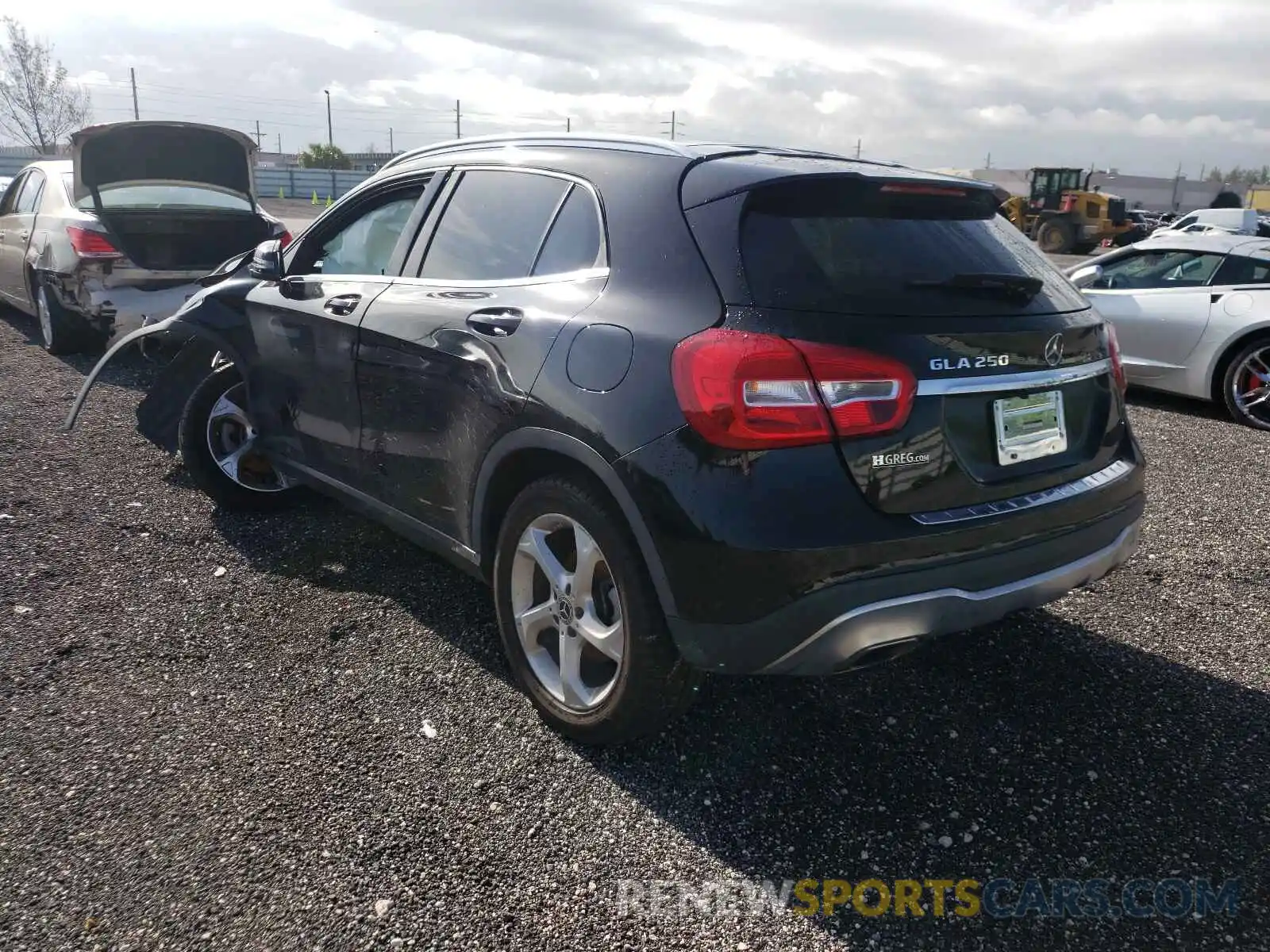 3 Photograph of a damaged car WDCTG4EB9KJ553926 MERCEDES-BENZ GLA-CLASS 2019