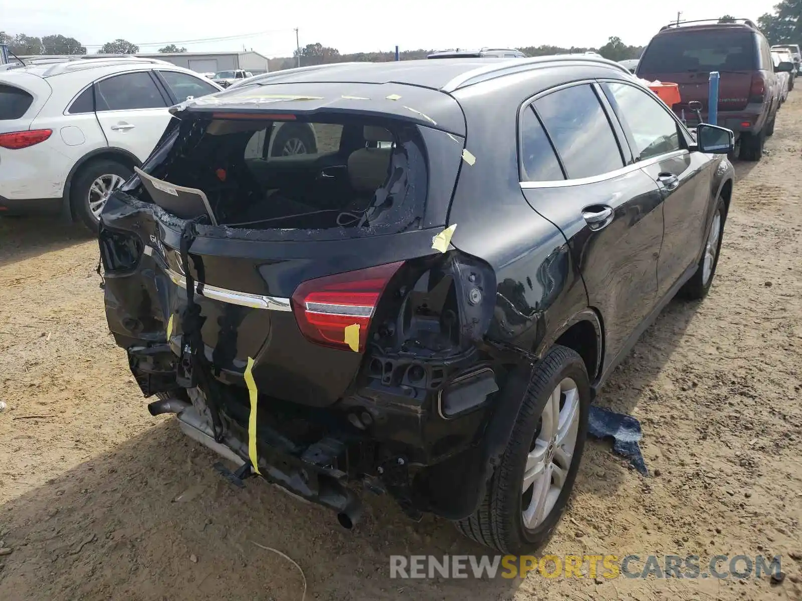 4 Photograph of a damaged car WDCTG4EB9KU000434 MERCEDES-BENZ GLA-CLASS 2019