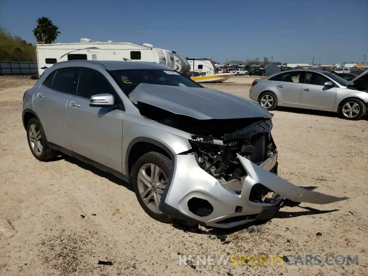 1 Photograph of a damaged car WDCTG4EB9KU020389 MERCEDES-BENZ GLA-CLASS 2019