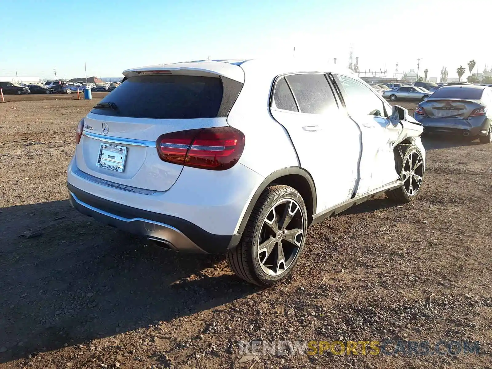 4 Photograph of a damaged car WDCTG4EBXKJ553885 MERCEDES-BENZ GLA-CLASS 2019