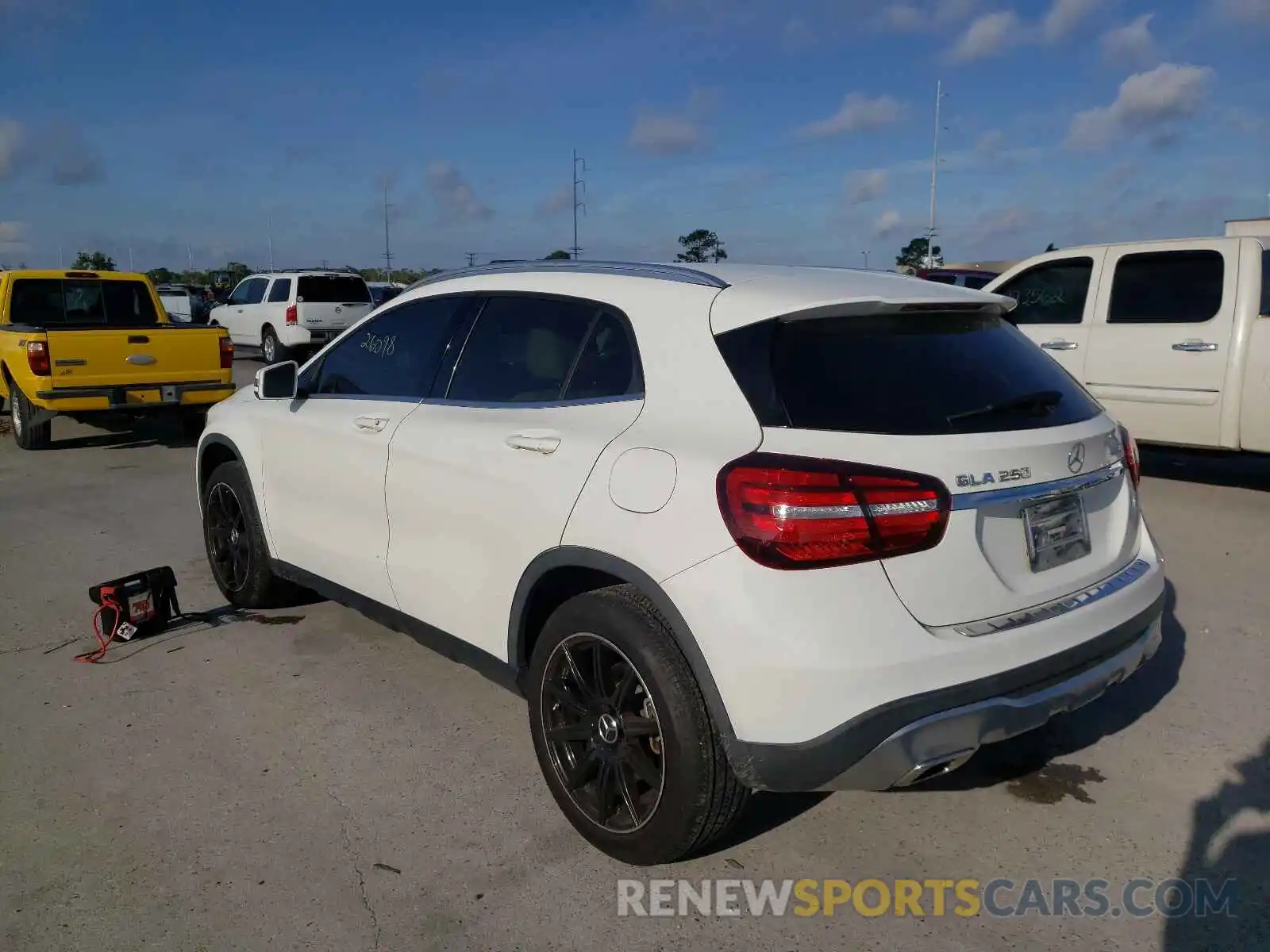 3 Photograph of a damaged car WDCTG4EBXKU011538 MERCEDES-BENZ GLA-CLASS 2019