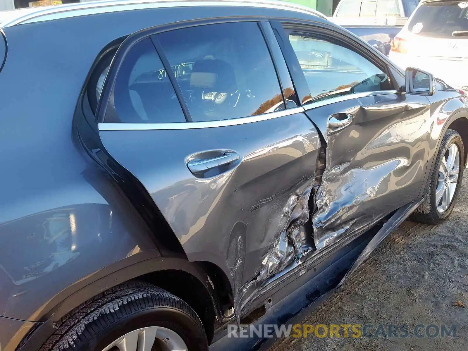 9 Photograph of a damaged car WDCTG4GB0KJ549678 MERCEDES-BENZ GLA-CLASS 2019