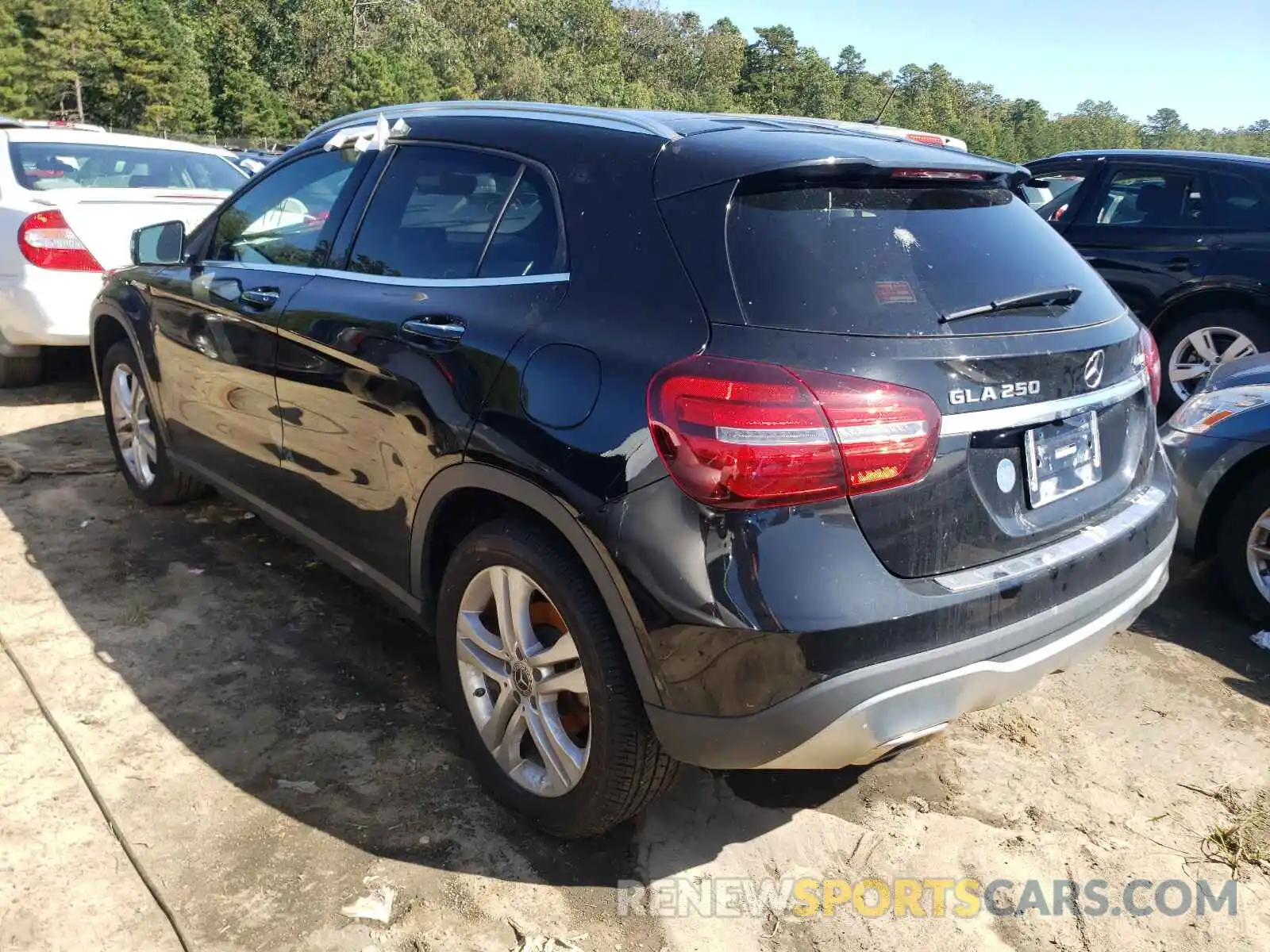 3 Photograph of a damaged car WDCTG4GB0KJ552838 MERCEDES-BENZ GLA-CLASS 2019