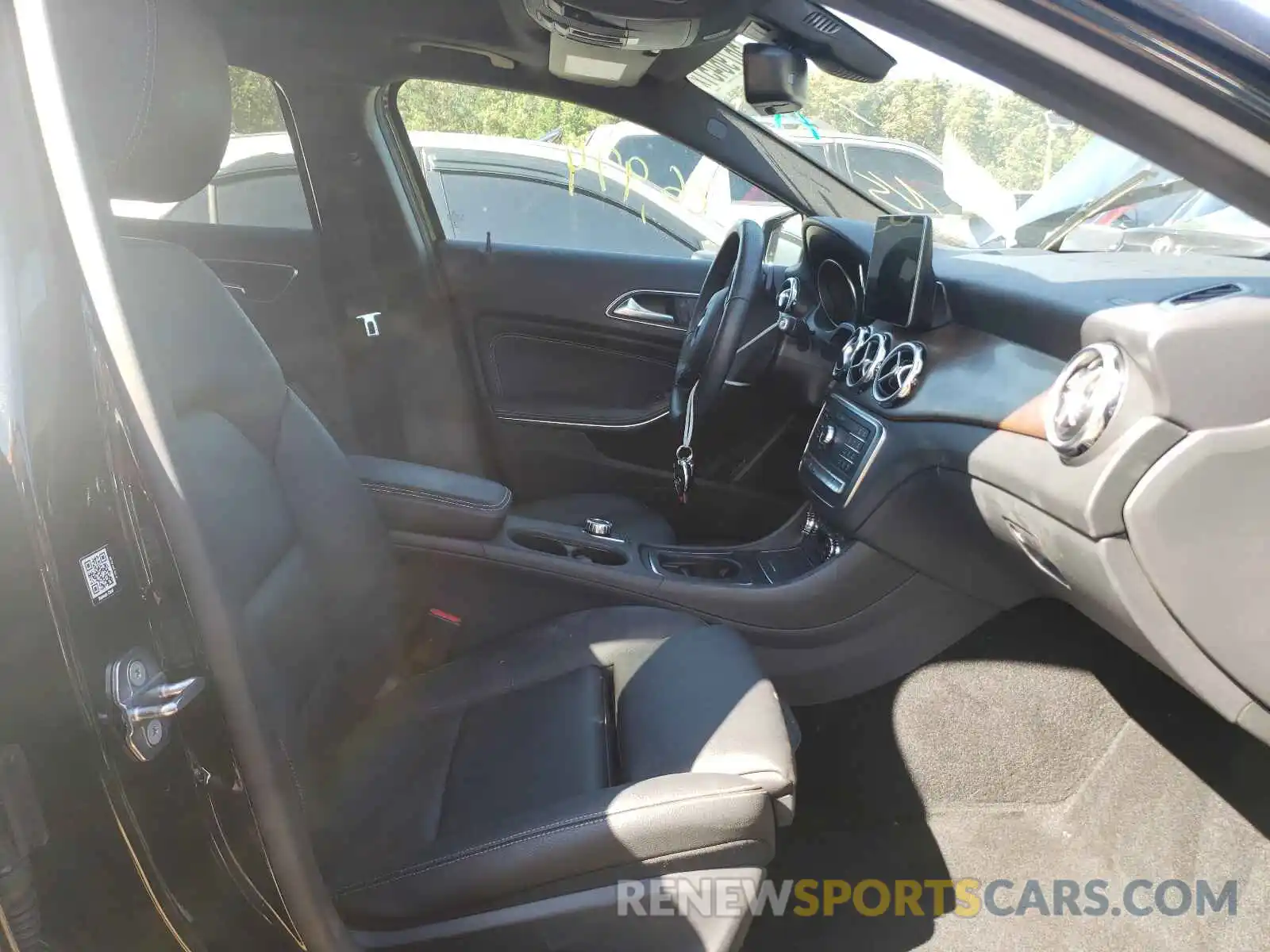 5 Photograph of a damaged car WDCTG4GB0KJ552838 MERCEDES-BENZ GLA-CLASS 2019