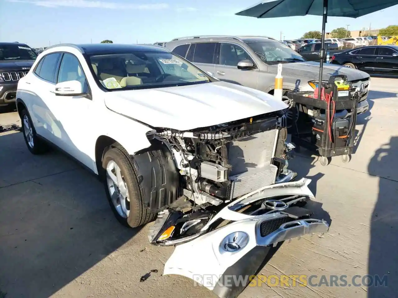 1 Photograph of a damaged car WDCTG4GB0KJ588500 MERCEDES-BENZ GLA-CLASS 2019