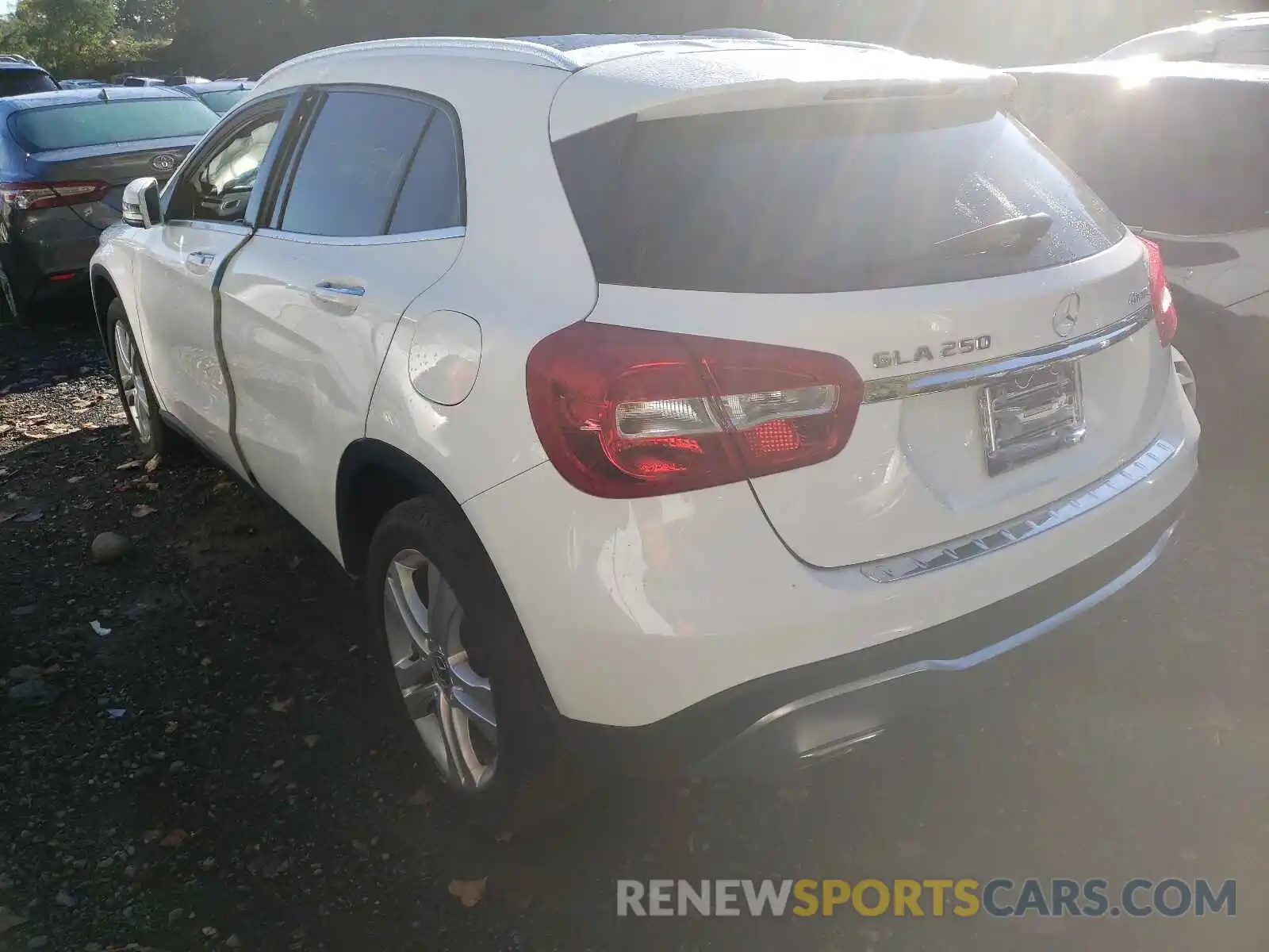 3 Photograph of a damaged car WDCTG4GB0KU013604 MERCEDES-BENZ GLA-CLASS 2019