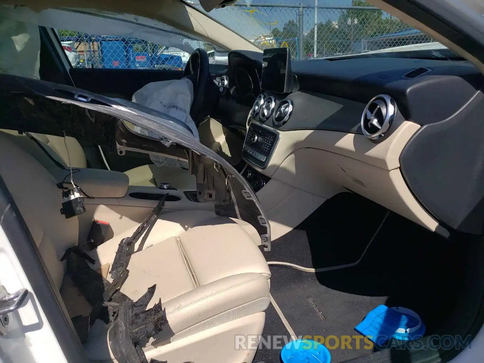 5 Photograph of a damaged car WDCTG4GB1KJ551648 MERCEDES-BENZ GLA-CLASS 2019