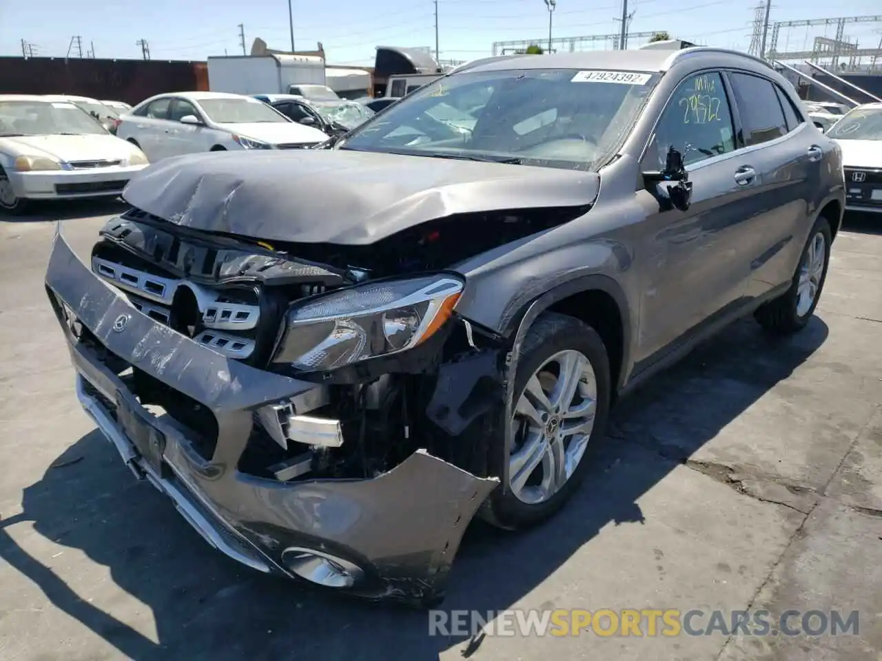 2 Photograph of a damaged car WDCTG4GB1KJ596766 MERCEDES-BENZ GLA-CLASS 2019