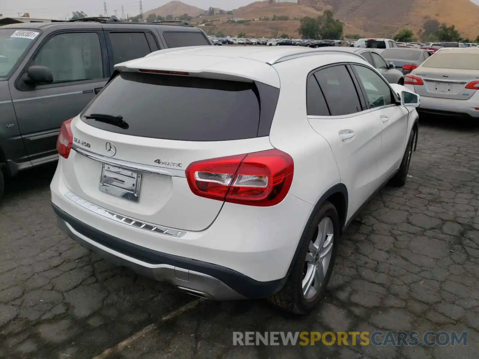 4 Photograph of a damaged car WDCTG4GB1KU017791 MERCEDES-BENZ GLA-CLASS 2019