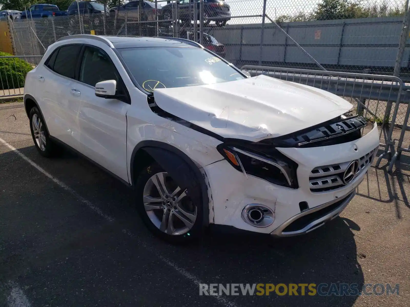 1 Photograph of a damaged car WDCTG4GB2KJ591799 MERCEDES-BENZ GLA-CLASS 2019